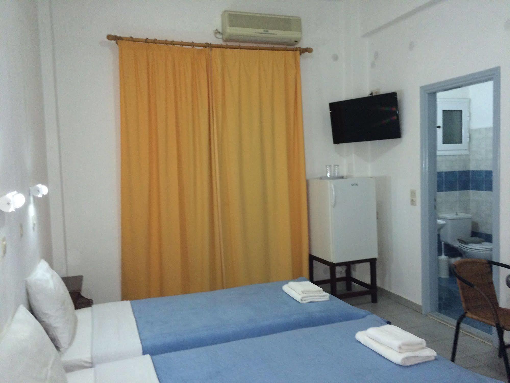 Hotel Rodon Skala  Exterior photo